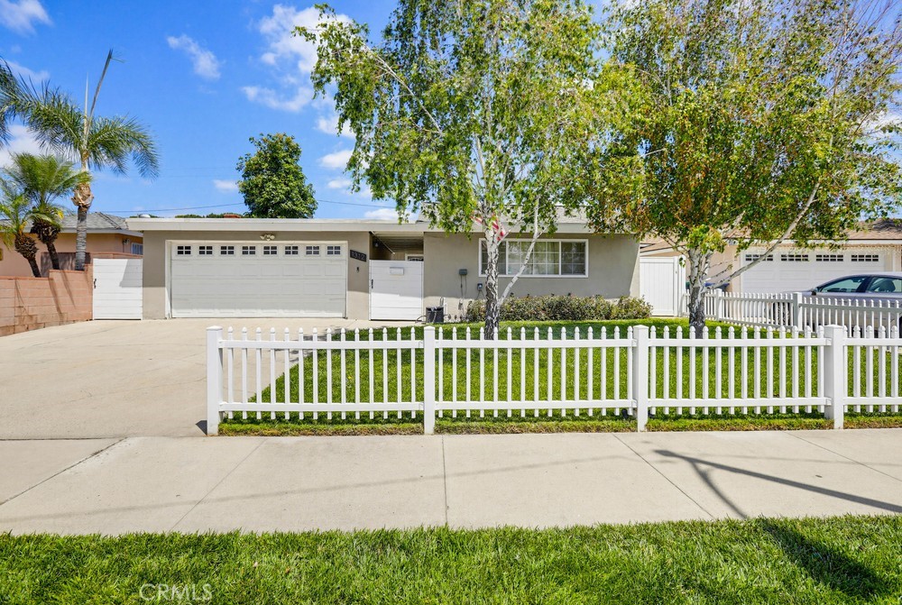 1312 N Devonshire Road