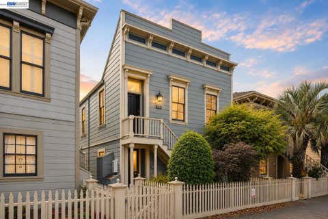 Photo of 800 Delaware Street ST #1020, Berkeley, CA 94710 (MLS # 41146159)