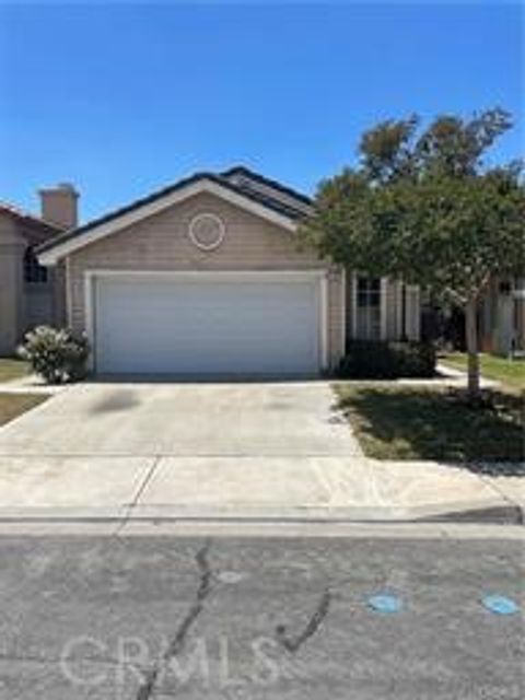 Photo of 11422 Citrus Glen Lane, Fontana, CA 92337 (MLS # CV26044708)
