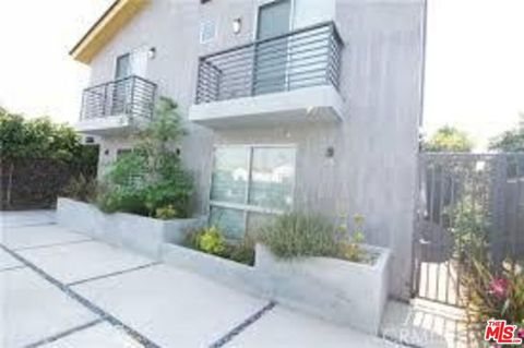 Photo of 2006 S Corning Street, Los Angeles, CA 90034 (MLS # 25612697)