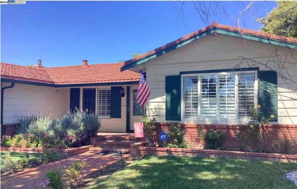 Open house Sunday 8/24 1-4. Situated on a beautiful tree-lined street, this Canoas Gardens gem is located just minutes from vibrant downtown Willow Glen. This delightful home offers 4-bed/2 bath an open living floor-plan bathed in natural light. Hardwood floors throughout, large bedrooms, formal living room and cozy family room with gas fireplace to keep you warm. Sliding glass doors to the backyard, lots of fruit trees and ample room for raised garden beds or extended patio. Finished garage with epoxy floors, a reverse osmosis water filtration system and myQ garage door. This property is ready for you to make your own. Just a short walk to Canoas Park & Tennis Courts and a short drive to the charming cafes, restaurants, and boutiques in downtown Willow Glen, with easy access to major commute routes.