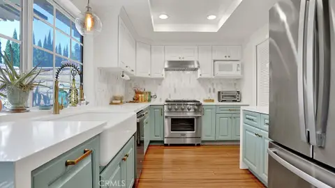 MLS: OC26130551