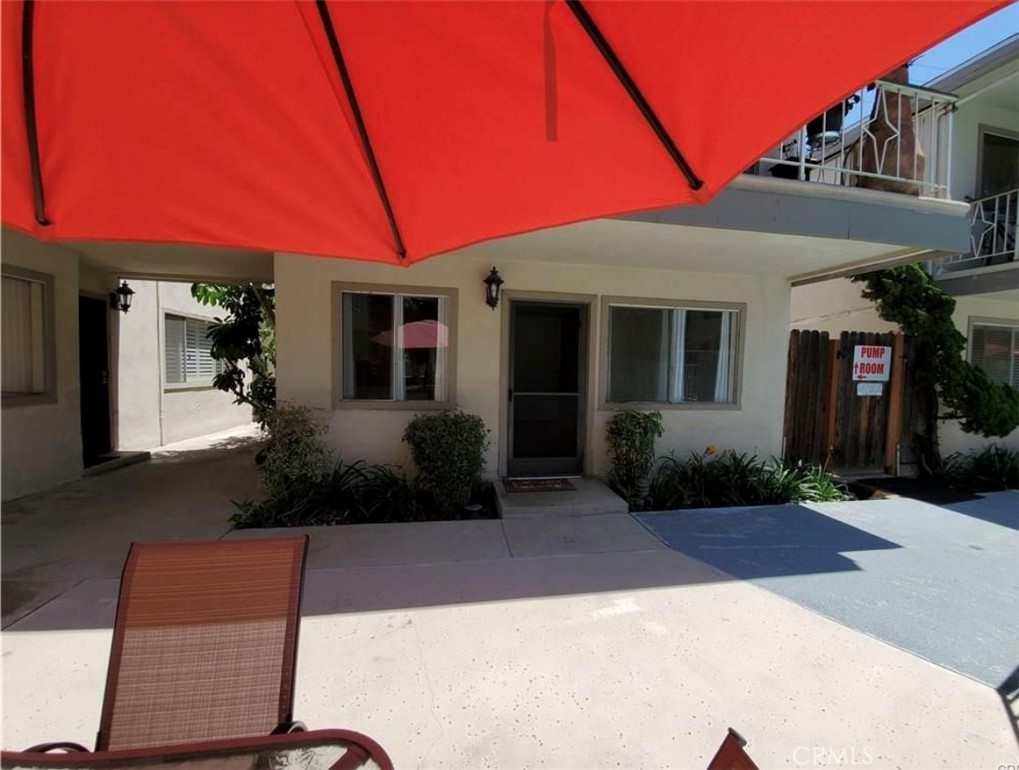 Welcome home to this spacious 1 bedroom 1 bathroom condo located in Bixby knolls area of Long Beach. This unit features new carpet throughout, large bedroom with a double closet entry, Eating area, access to a community pool, and laundry area. This complex is bright and airy space to lounge around and enjoy the beautiful long beach weather. Unit comes with one parking space in an underground parking lot, limited guest parking and an additional storage cubby near the parking space. this unit is centrally located to the Bixby shopping area, Including walking distance to Steelcraft, Bake and Broil, local transit and and major freeways and much more!