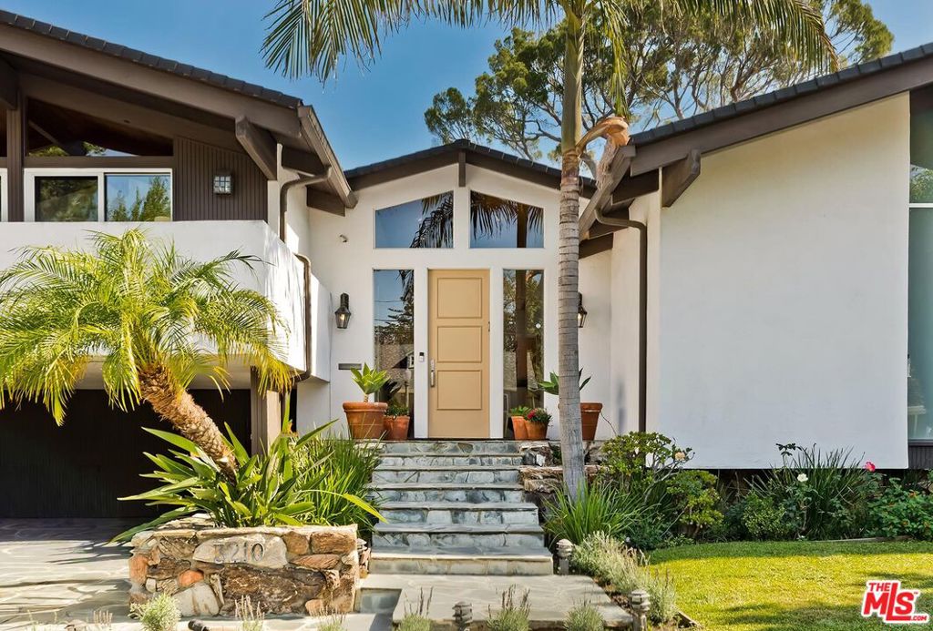 3210 Club Drive