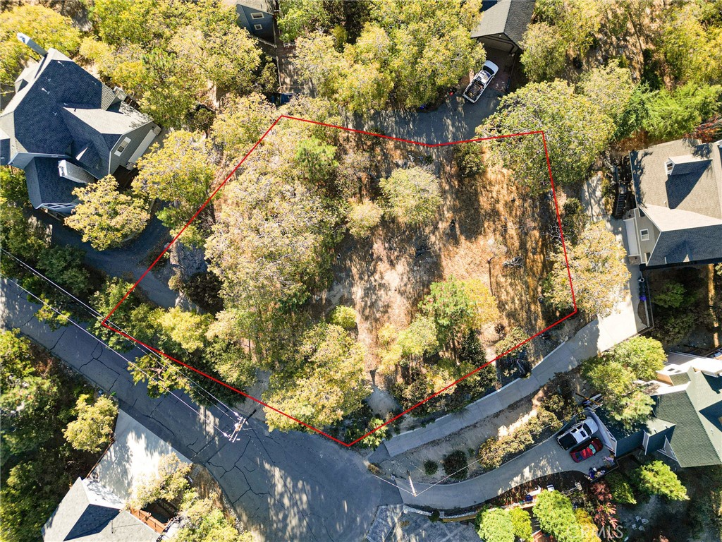 Arrowhead Woods (AWHW) - Land