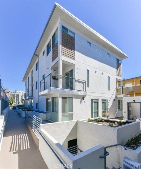 Photo of 1245 N New Hampshire Ave #5 Ave, Los Angeles, CA 90029 (MLS # OC26074309)
