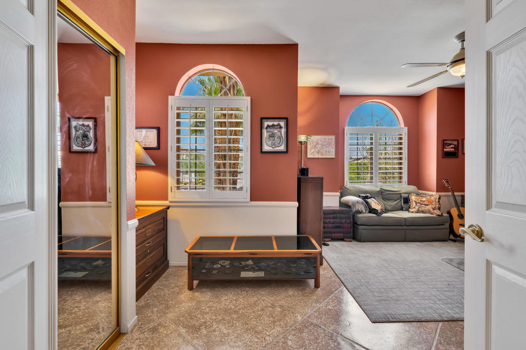 Vista Paseo - Residential