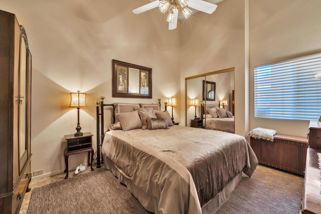 Vista Paseo - Residential