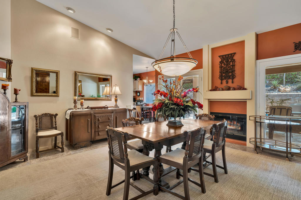 Vista Paseo - Residential