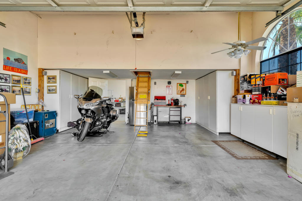 Vista Paseo - Residential