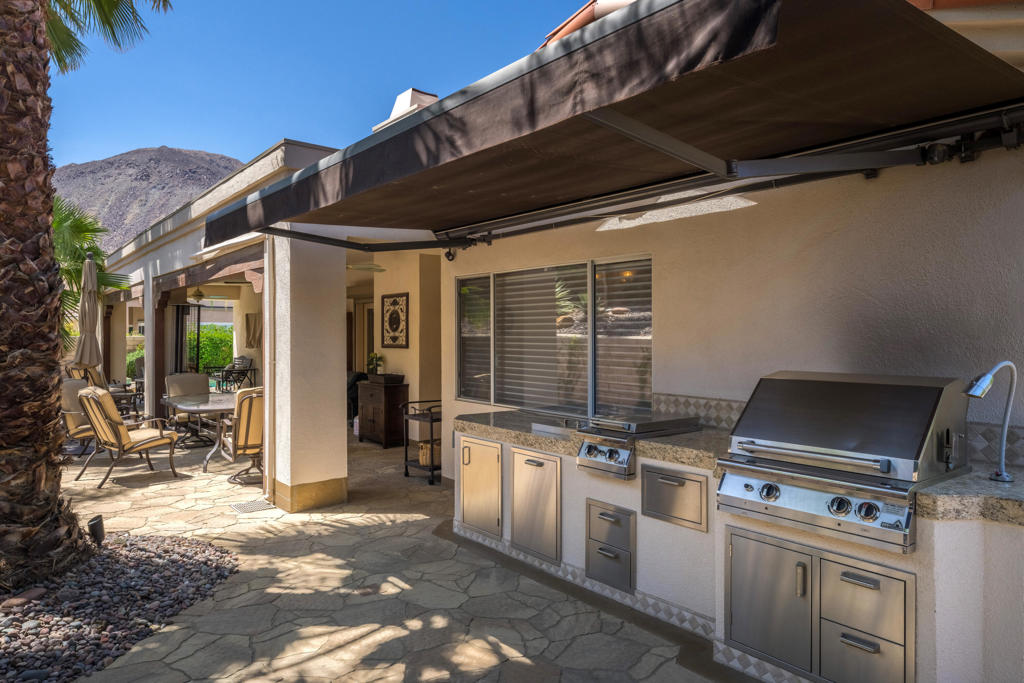 Vista Paseo - Residential