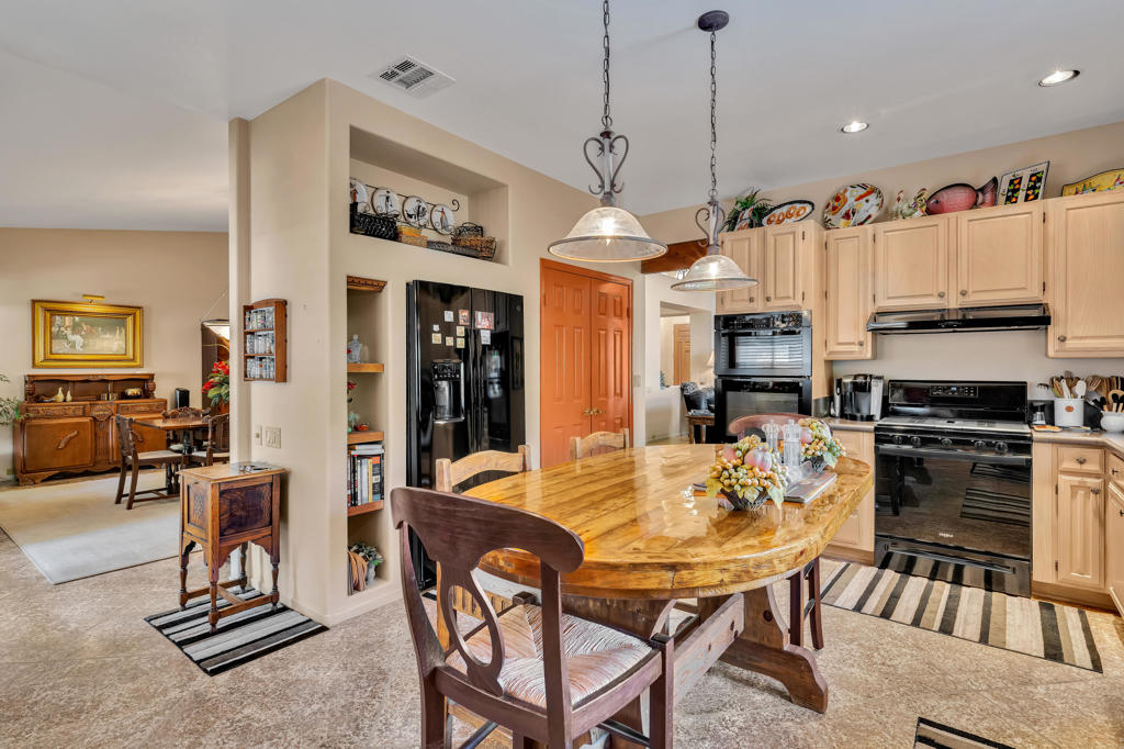 Vista Paseo - Residential