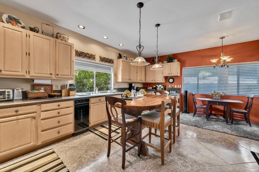 Vista Paseo - Residential