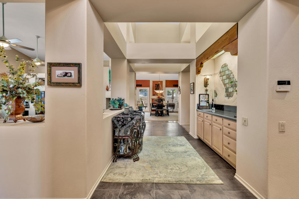 Vista Paseo - Residential