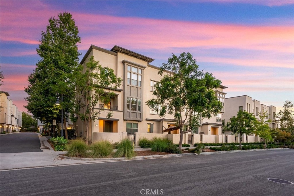 250 Cultivate, Irvine CA 92618