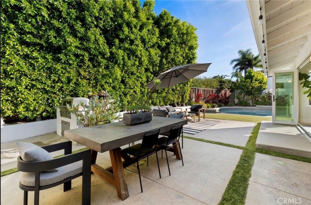 Photo of 1826 Buttonshell Ln, Newport Beach, CA 92660 (MLS # NP26086025)