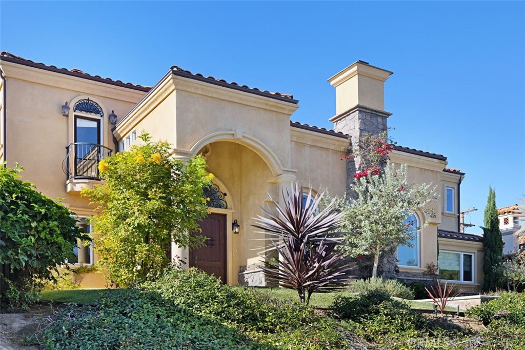 439 Catalina Drive