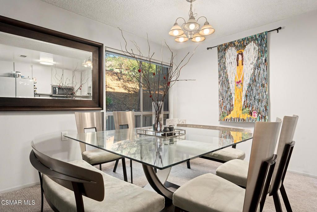 Photo of 327 Chestnut Hill Court #11, Thousand Oaks, CA 91360 (MLS # 225005857)