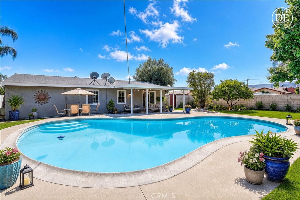 10943 Lansford
