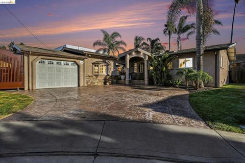 Photo of 3614 3614 Kay Court Ct, Fremont, CA 94538 (MLS # 41125345)