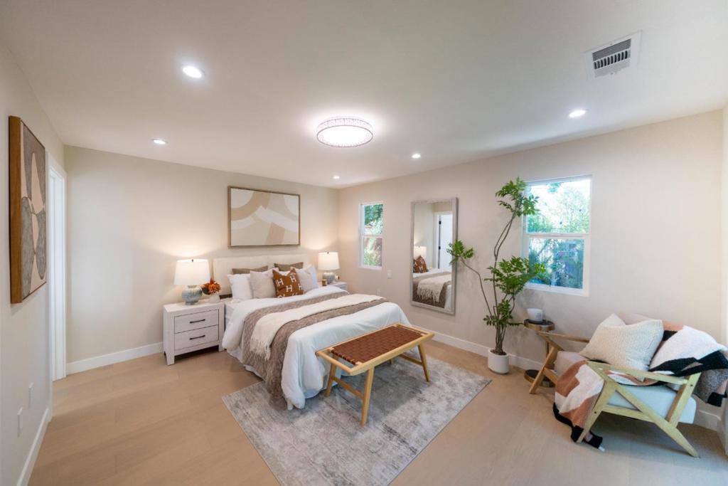 3102 Flowers Lane