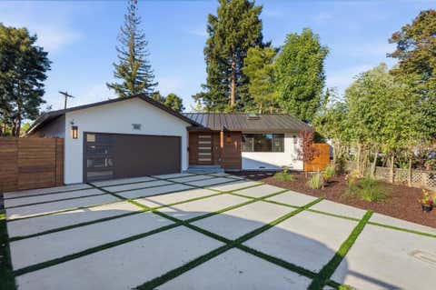 Photo of 3102 Flowers Lane, Palo Alto, CA 94306 (MLS # ML82058343)