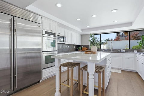 Tiny photo for 585 Otero Court, Camarillo, CA 93010 (MLS # V1-37370)
