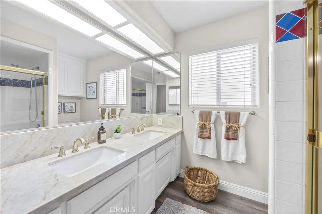 Bakersfield, California 93308, United States, 4 Bedrooms Bedrooms, ,2 BathroomsBathrooms,Residential,Active,164611