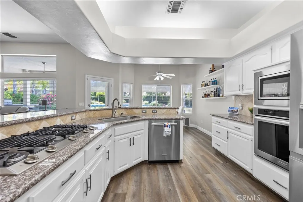 Bakersfield, California 93308, United States, 4 Bedrooms Bedrooms, ,2 BathroomsBathrooms,Residential,Active,164611