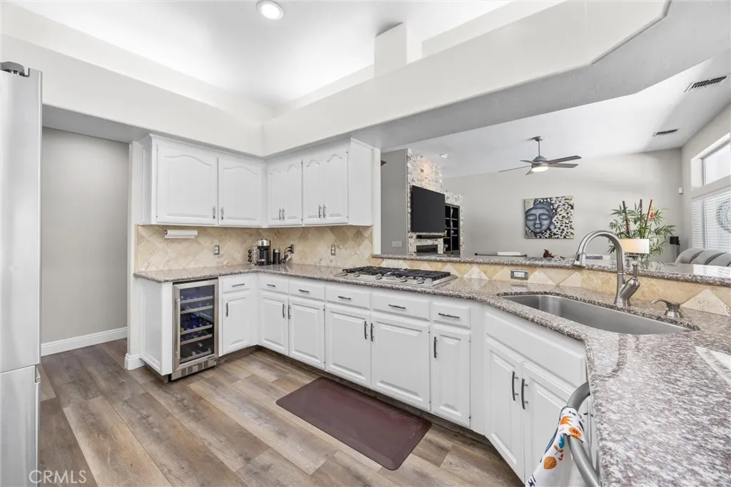 Bakersfield, California 93308, United States, 4 Bedrooms Bedrooms, ,2 BathroomsBathrooms,Residential,Active,164611