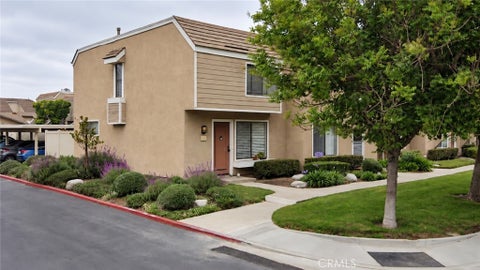 Photo of 2 Greenleaf, Irvine, CA 92604 (MLS # PW26199109)