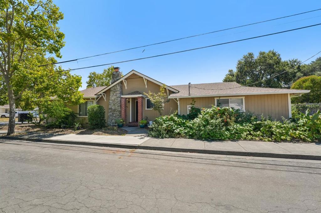 1001 Temple Avenue