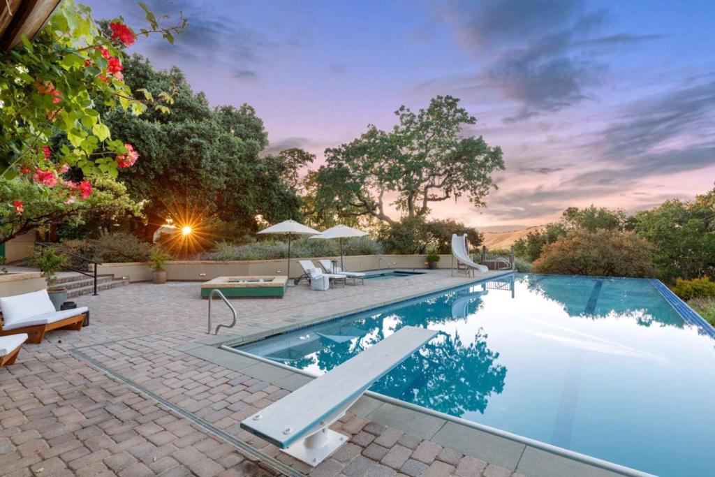 33732 E Carmel Valley Road