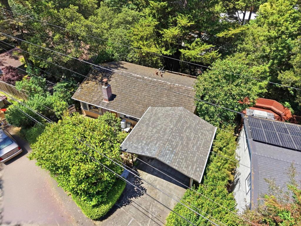7020 Saroni Drive