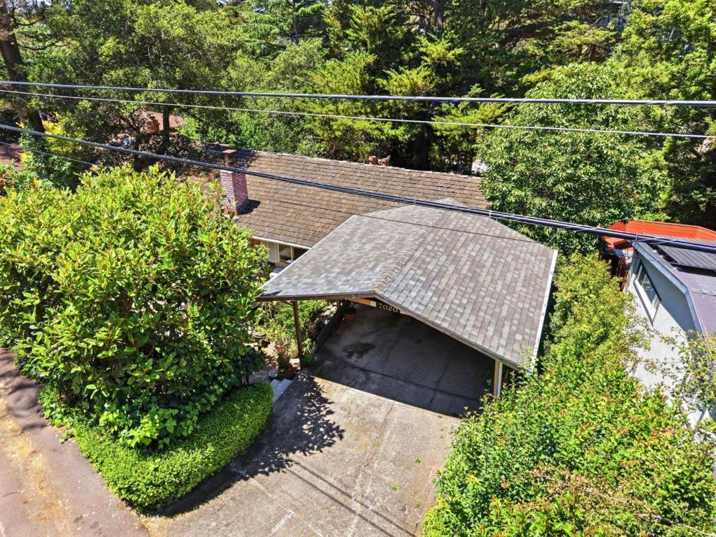 7020 Saroni Drive