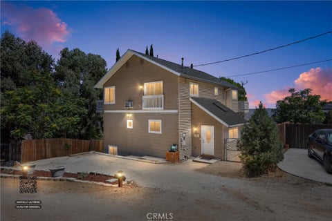 Photo of 120 South End DR, Frazier Park, CA 93225 (MLS # SR26195311)