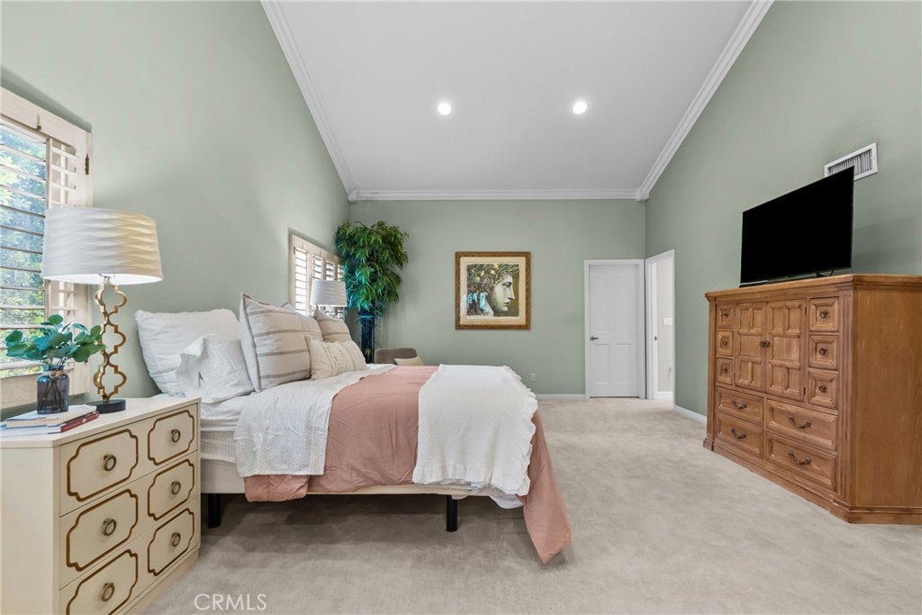 10216 Melvin Ave, Northridge, CA, 91324, USA, 4 Bedrooms Bedrooms, ,3 BathroomsBathrooms,Residential,Pending,10216 Melvin Ave,SR26141947