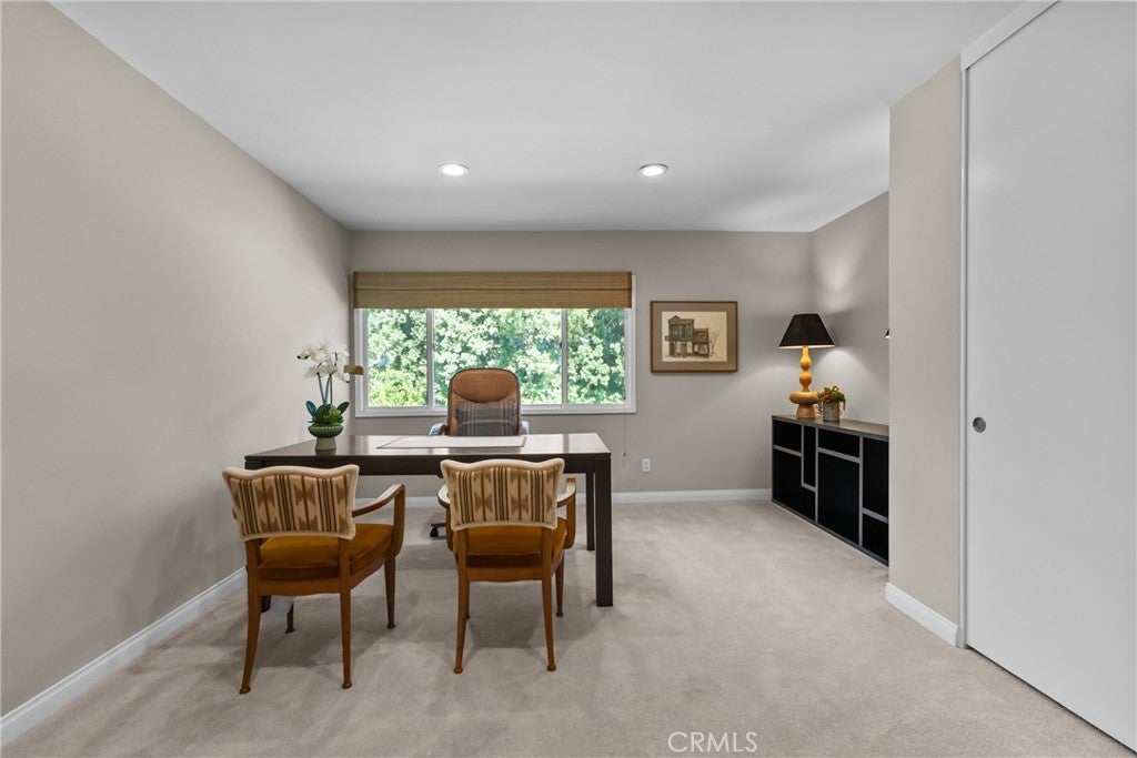 10216 Melvin Ave, Northridge, CA, 91324, USA, 4 Bedrooms Bedrooms, ,3 BathroomsBathrooms,Residential,Pending,10216 Melvin Ave,SR26141947