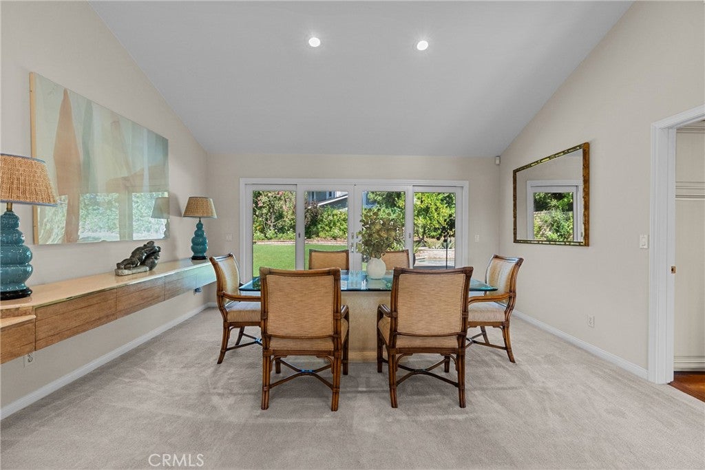 10216 Melvin Ave, Northridge, CA, 91324, USA, 4 Bedrooms Bedrooms, ,3 BathroomsBathrooms,Residential,Pending,10216 Melvin Ave,SR26141947
