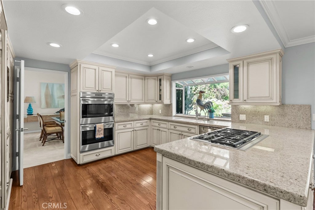 10216 Melvin Ave, Northridge, CA, 91324, USA, 4 Bedrooms Bedrooms, ,3 BathroomsBathrooms,Residential,Pending,10216 Melvin Ave,SR26141947