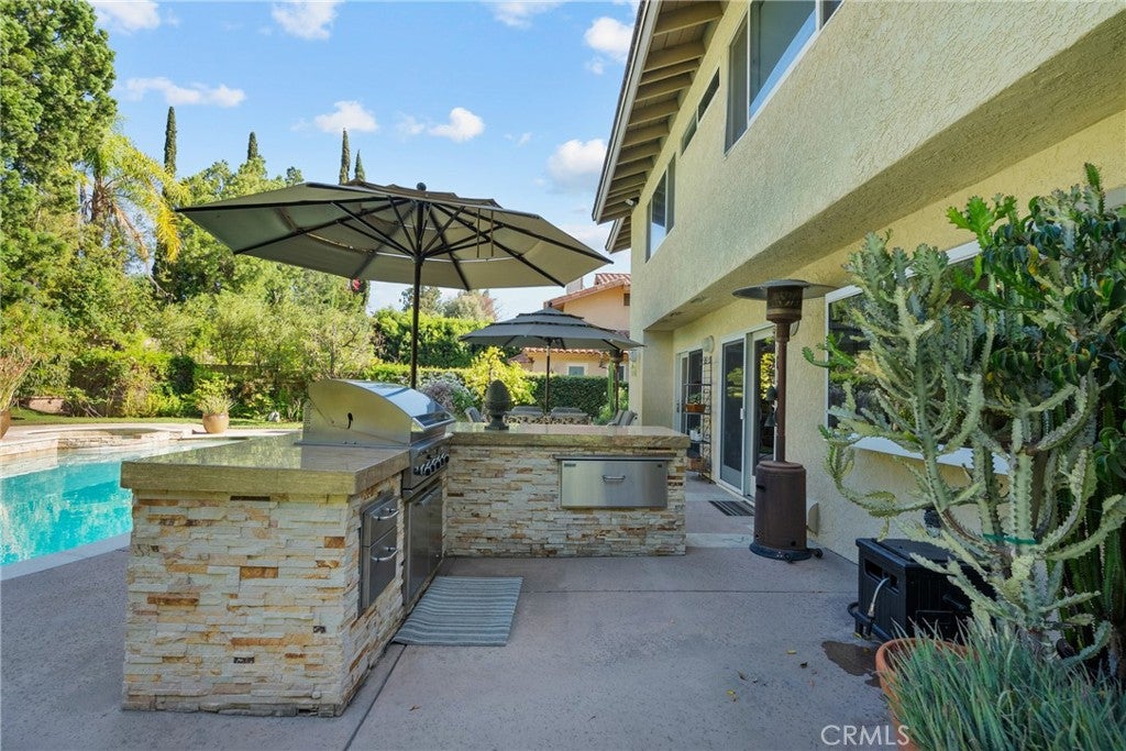 10216 Melvin Ave, Northridge, CA, 91324, USA, 4 Bedrooms Bedrooms, ,3 BathroomsBathrooms,Residential,Pending,10216 Melvin Ave,SR26141947
