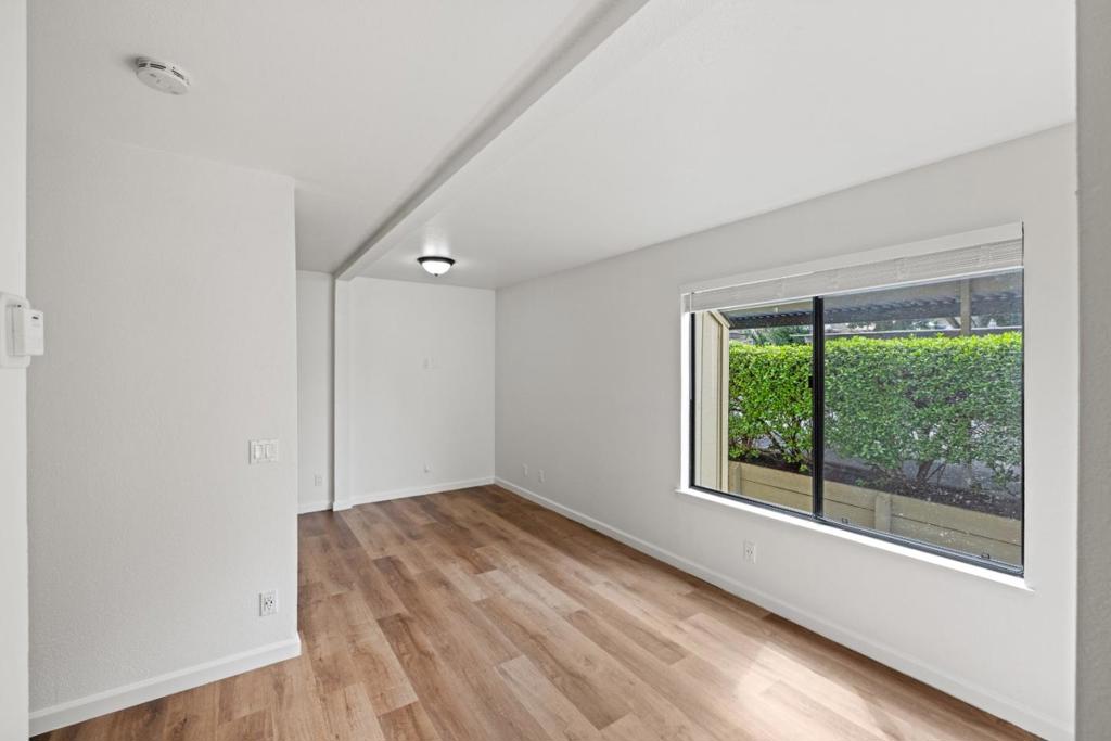 Properties 2 820 Casanova Avenue 123