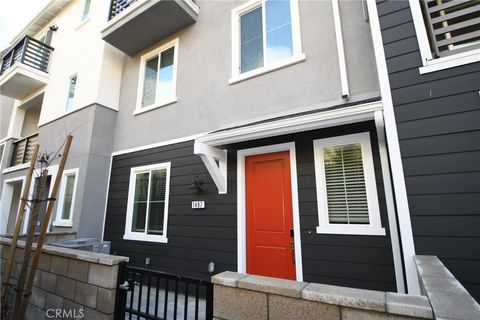 Photo of 1487 Skyline Lane Ln, San Pedro, CA 90732 (MLS # SB26036542)