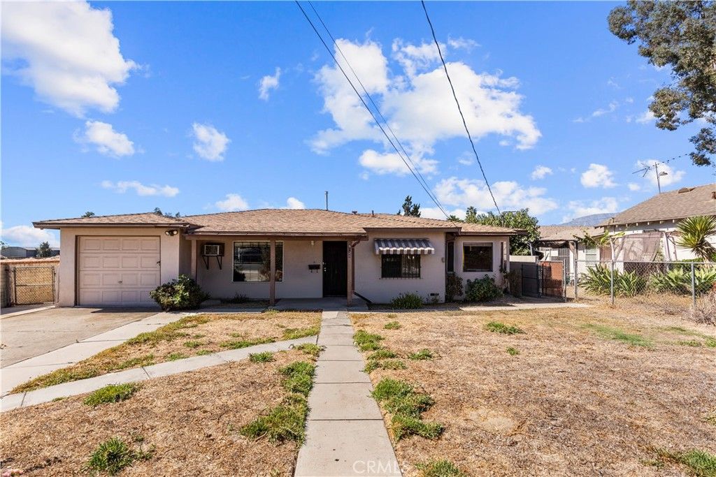 Photo of 9120 Juniper Ave, Fontana, CA 92335 (MLS # DW25241779)