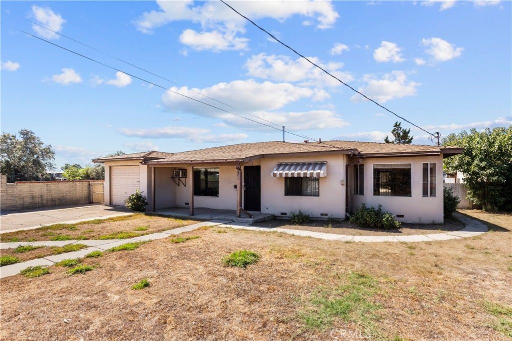 Photo of 9120 Juniper Ave, Fontana, CA 92335 (MLS # DW25241779)