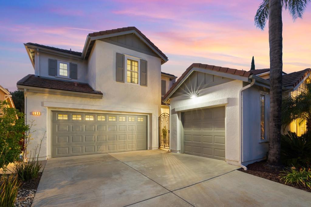 554 Golf Glen Dr