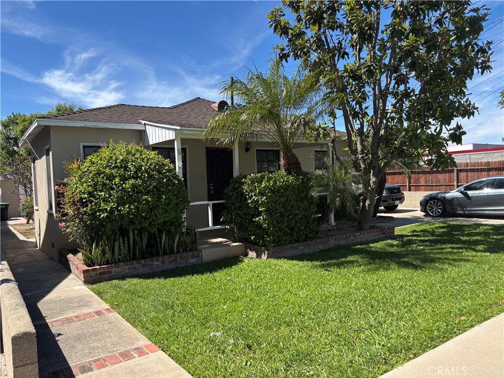 Photo of 126 S Batavia St, Orange, CA 92868 (MLS # PW26072712)