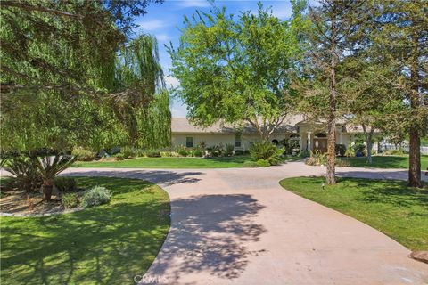 Photo of 1148 Basta Ave, Bakersfield, CA 93308 (MLS # PI26076214)