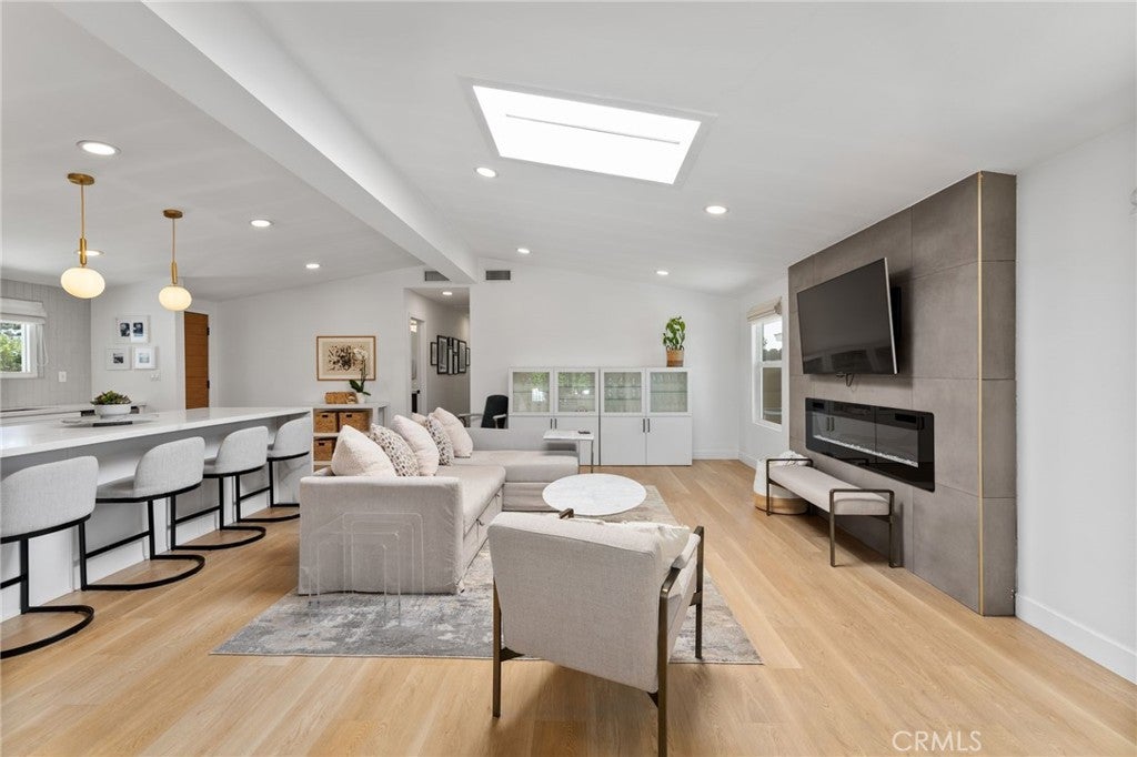 2135 Parsons Street, Costa Mesa CA 92627 - Photo 7