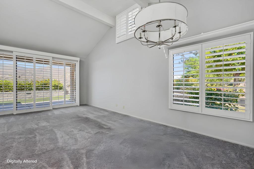 36075 Paseo Circulo W